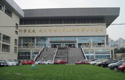 成都体育学院附属体育运动学校