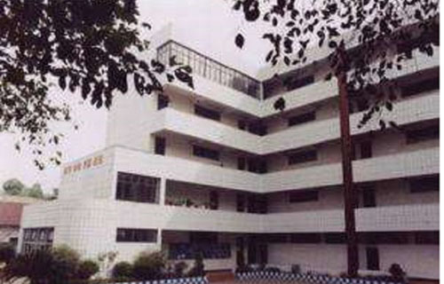 荣县技工学校