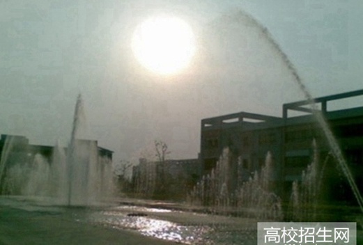成都华夏旅游商务学校
