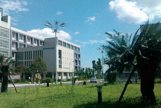 成都工业学院