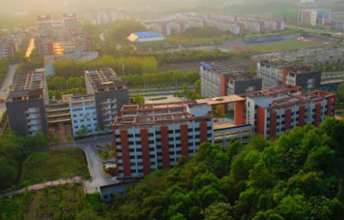 邛崃市技工学校