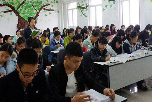 成都指南针职业技术学校