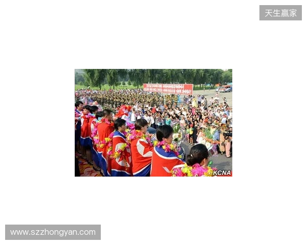 夺得湘超冠军！永州队球员乘坐花车回城，市民夹道欢迎