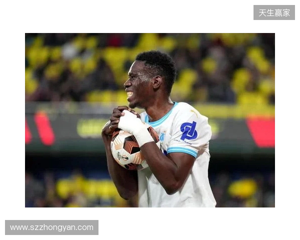 水晶宫vs狼队：迪恩-亨德森、伊斯梅拉-萨尔首发，若泽-萨、乌戈-布埃诺出战